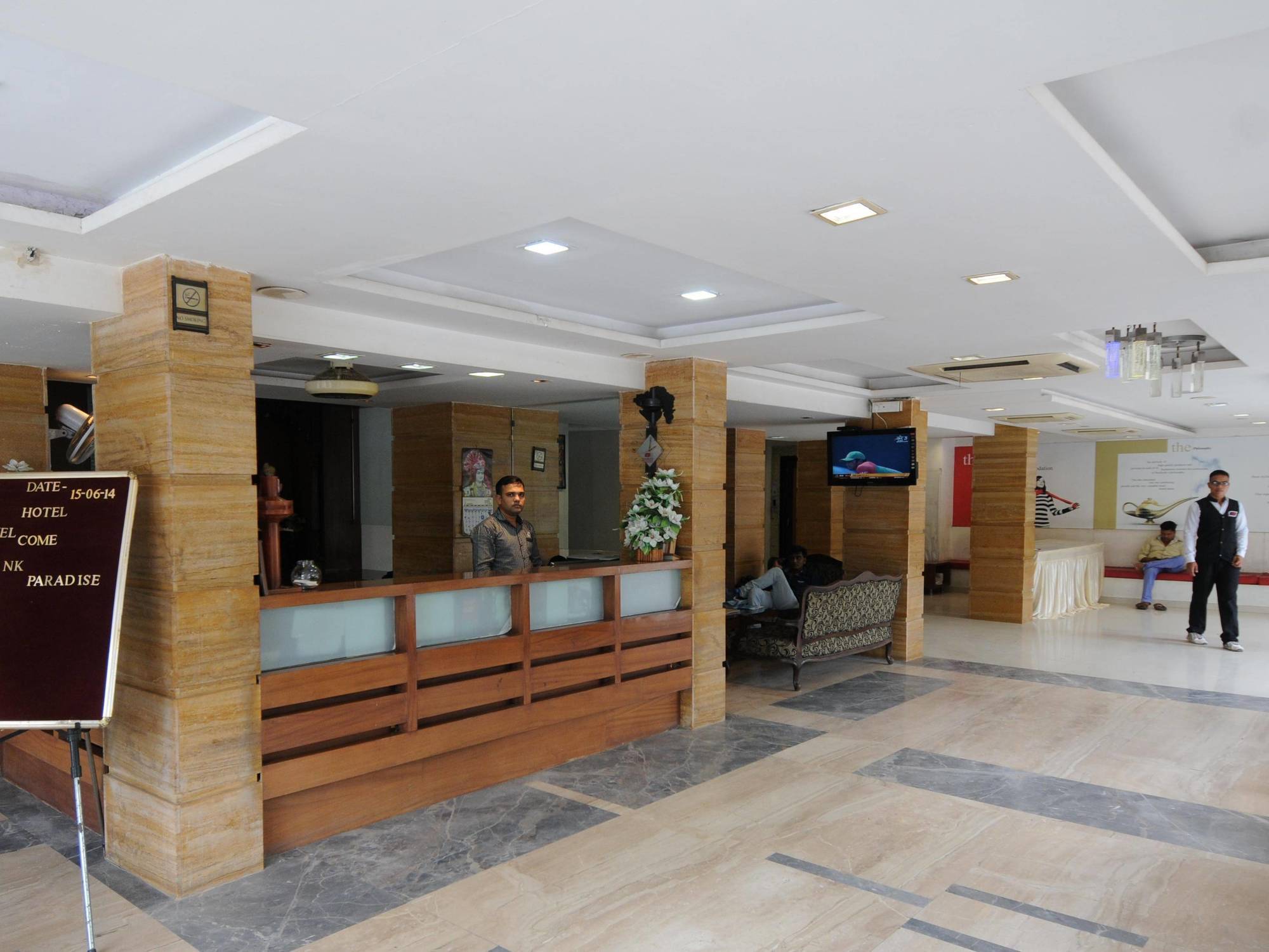 Neelkanth Paradise Ahmedabad Exterior foto